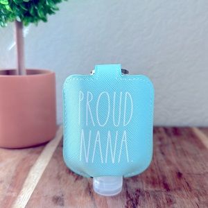 ❗️2/$22❗️ RAE DUNN PROUD NANA TIFFANY BLUE HAND SANITIZER HOLDER & BOTTLE TRAVEL
